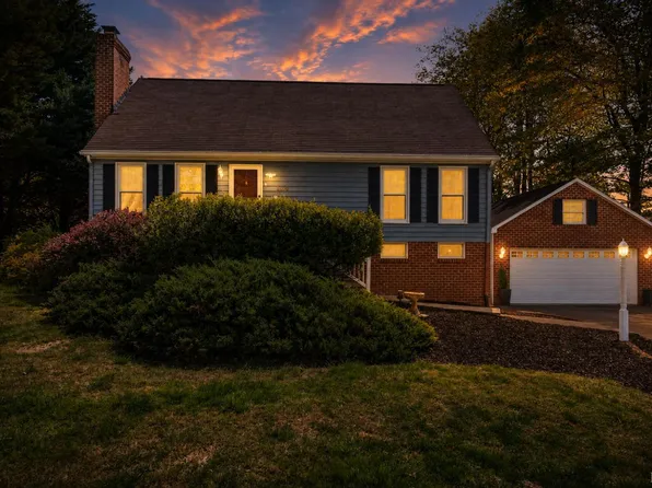 1002 Oxford Point Rd, Lynchburg, VA 24502