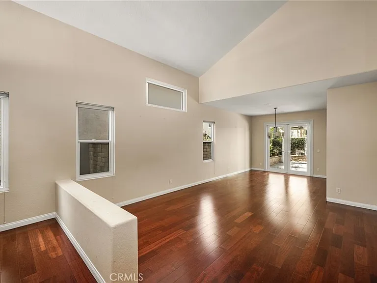 4867 Tremezzo Dr — Photo 7