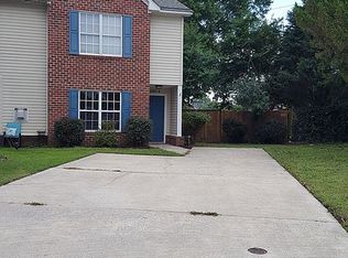 2501 B Bluff View Ct, Greenville, NC 27834