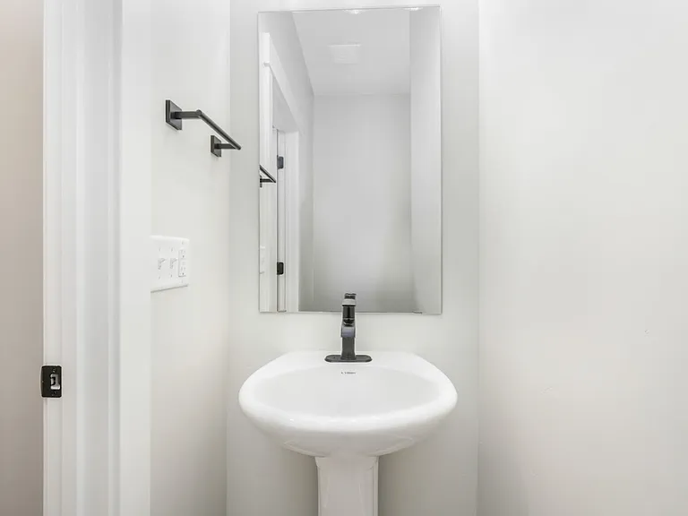 1743 W Terra Vista Ln — Photo 5