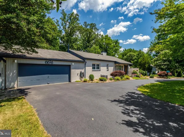 6616 Braddock Rd, Annandale, VA 22003