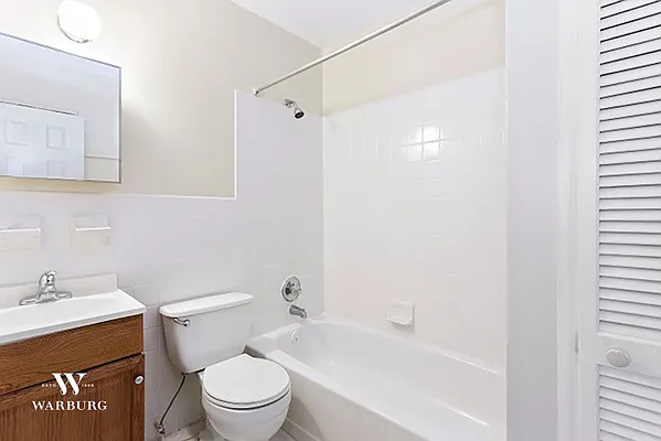 Rented by Warburg | media 8