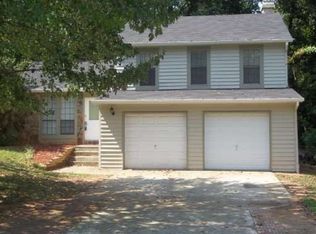 598 Burnt Creek Dr, Lilburn, GA 30047
