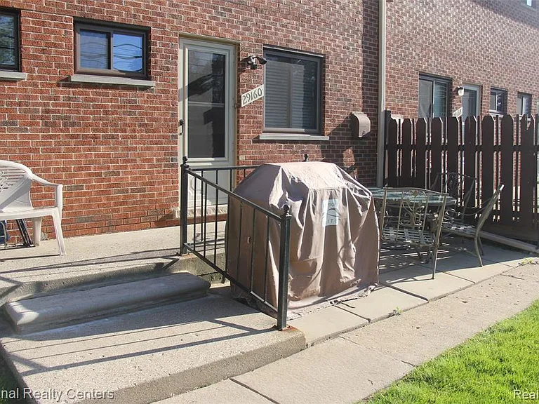 29160 Tessmer Ct — Photo 13