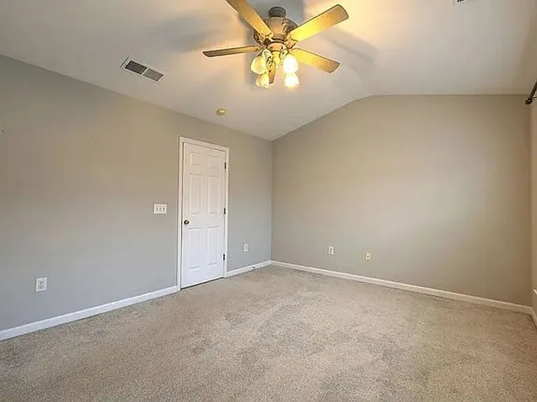 11 Annacey Pl — Photo 16