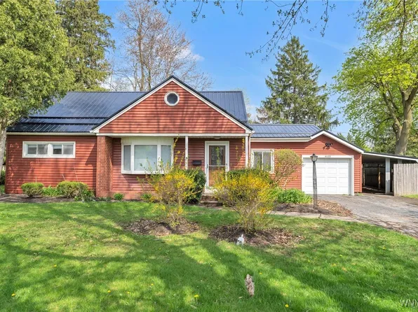 4115 Trailing Dr, Williamsville, NY 14221