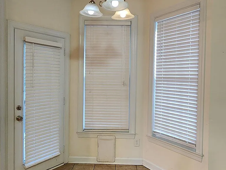 302 Savannah Dr — Photo 10