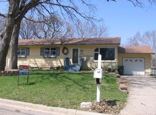 1204 Southview Ln, Albert Lea, MN 56007