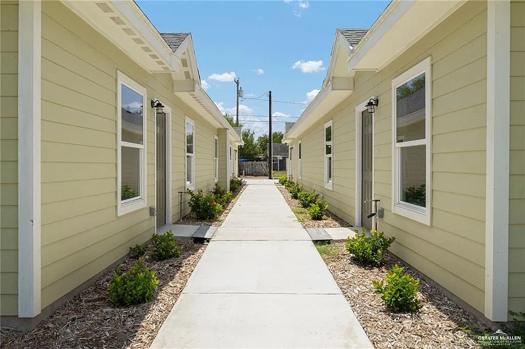 2 bed, 2.0 bath, 1022 sqft, $1,150 — Photo 3