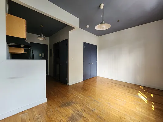 Rented by REAL New York | media 3