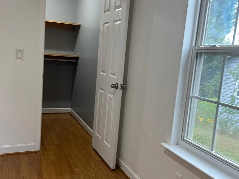 1819 Arlington Ave — Photo 15