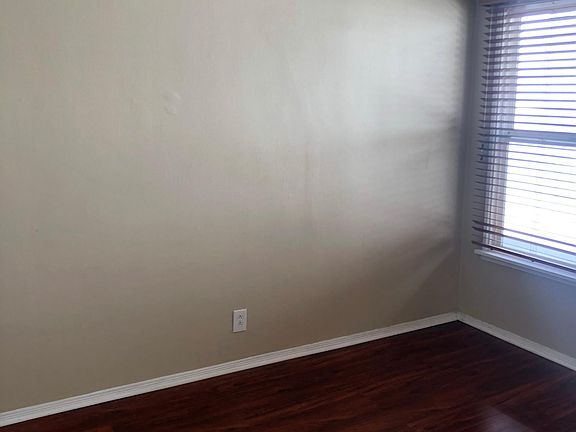 5th image of 2732 Guirado St
