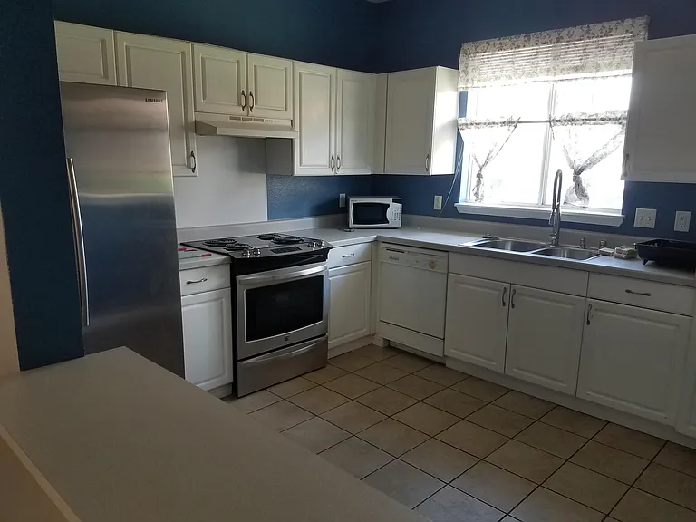 Kitchen, New Tiles and Appliances