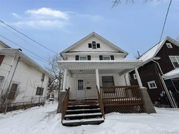 1116 Hickory St, Lansing, MI 48912