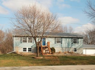 1726 Summer St, Grinnell, IA 50112