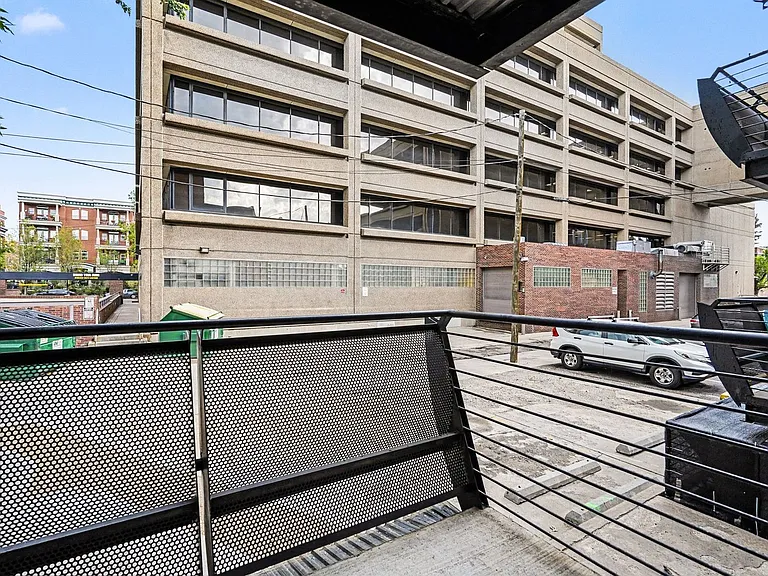 1336 N Logan St #203 — Photo 21
