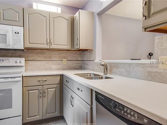 4th image of 96 Mathews Dr APT 164