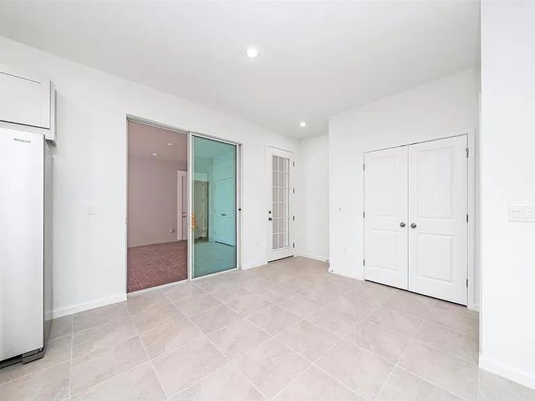 2414 Celebration Blvd — Photo 11