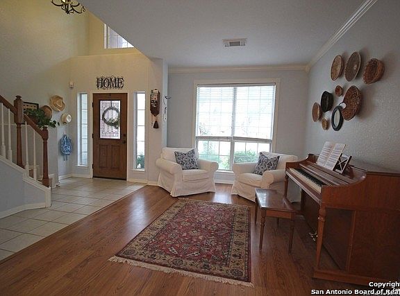 2nd image of 2841 Mimosa Dr