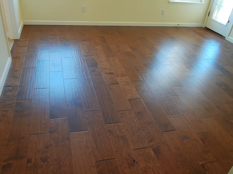 1502 Williamsburg Dr — Photo 9