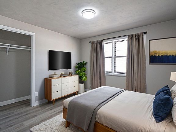 5th image of 2323 Eastman Ave #2333-04