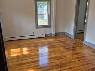 471 N Main St, Moosup, CT 06354