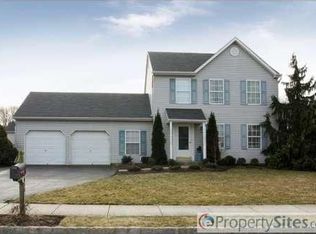 6016 Planters Dr, Pipersville, PA 18947