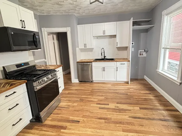 46 Evelyn St APT 2, Mattapan, MA 02126