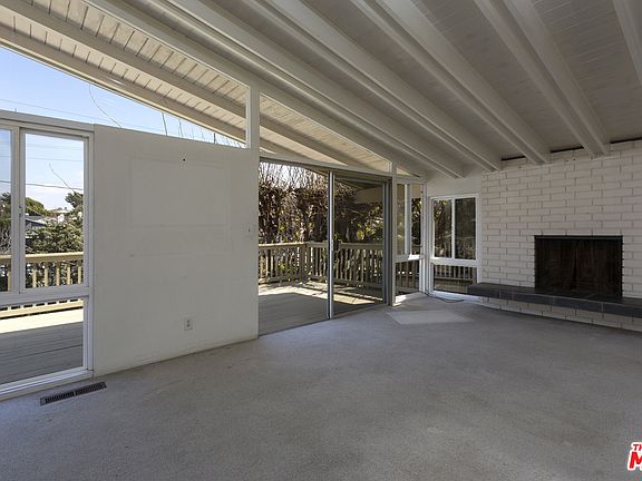 5th image of 2900 Laurel Ave