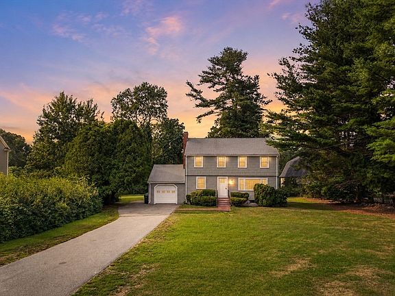 3rd image of 299 Concord Rd