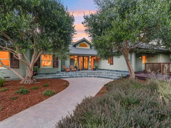 1000 Larkin Valley Rd, Watsonville, CA 95076