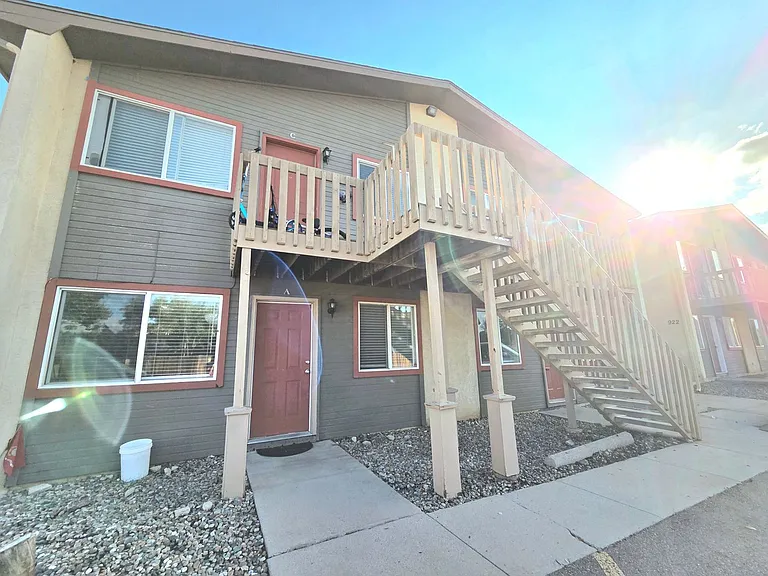 918-922 Teal Ct. — Photo 50