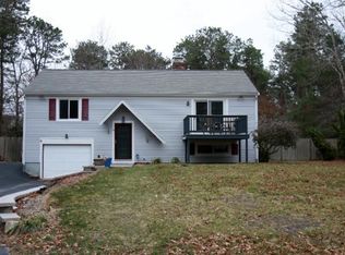 19 Cardinal Ln, Marstons Mills, MA 02648