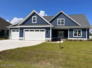426 Taylorwood Dr, Beaufort, NC 28516