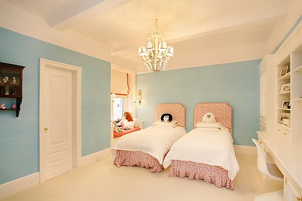 Sold by Corcoran | media 19