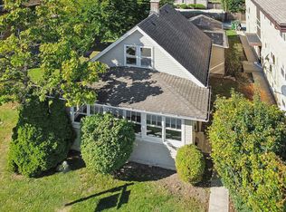 906 State St, Lemont, IL 60439