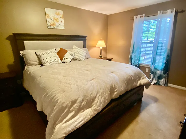 Regency Park Dr — Photo 4