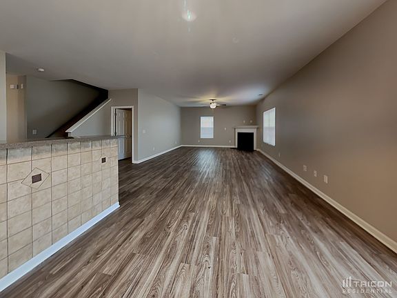 5th image of 5210 Silverbrook Dr