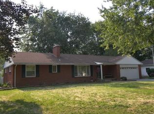 1526 Greenfield Dr, Findlay, OH 45840