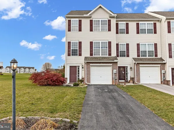 1211 Knob Run, York, PA 17408