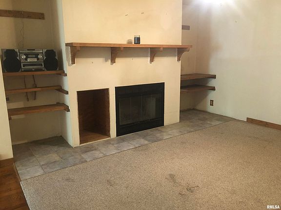 3rd image of 307 S Eaton St