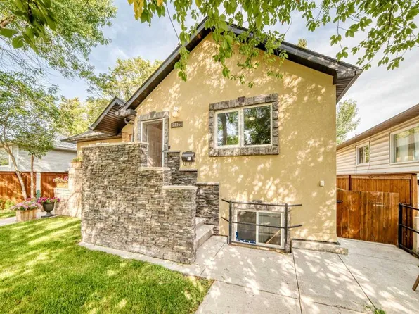 7616 W 23rd St SE, Calgary, AB T2C 0Y1