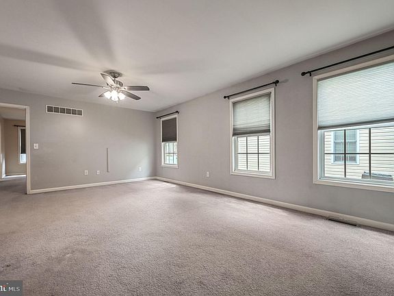 4th image of 104 Coleman Ave