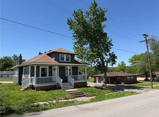 208 N Camden St, Richmond, MO 64085