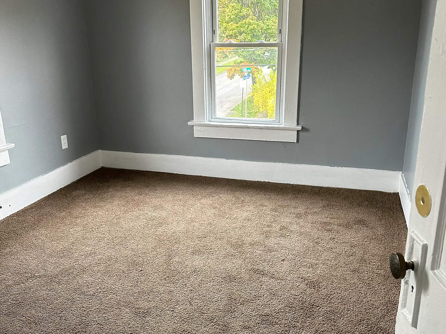 4 bed, 1248 sqft, $1,000 — Photo 3