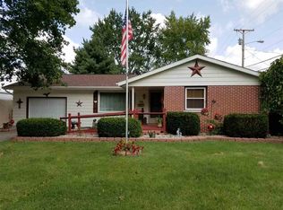 924 E 1st St, Auburn, IN 46706