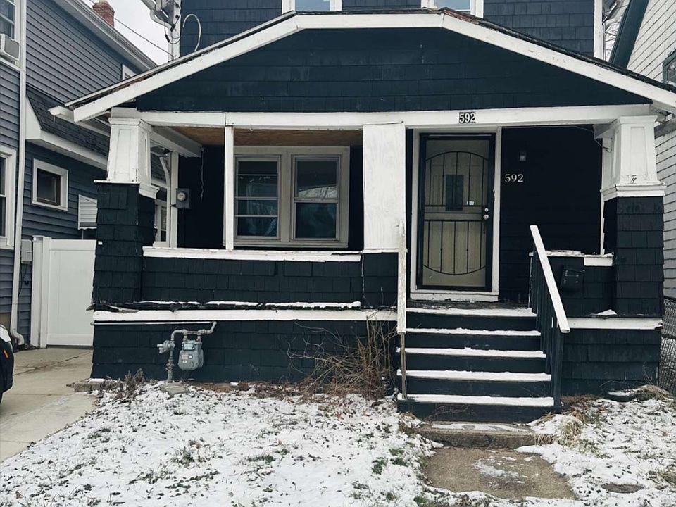 1st image of 592 Minnesota Ave