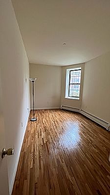 3rd image of 431 E 136th St APT 1B