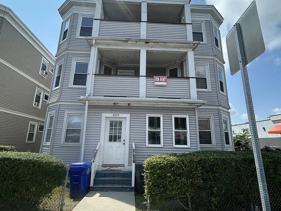 899 Morton St #2
