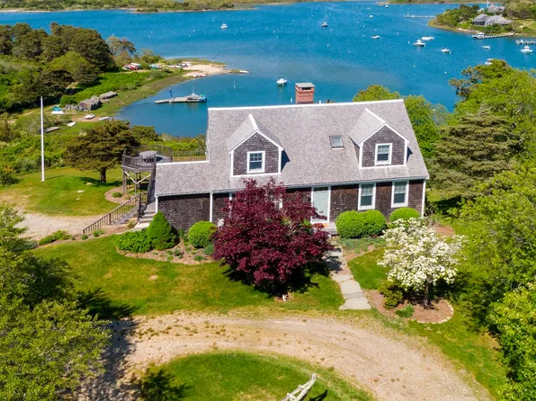 1 Clam Point Cove Rd, Chilmark, MA 02535